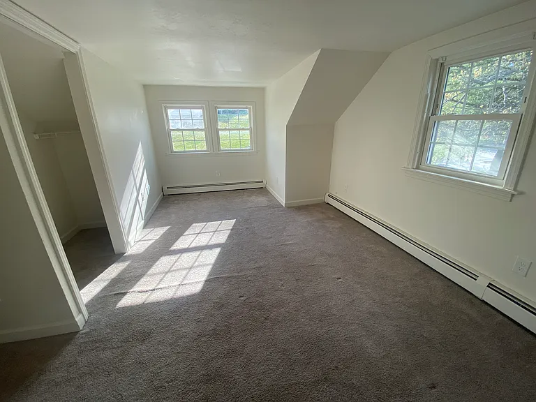 491 Prospect St — Photo 16