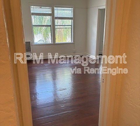 3rd image of 1523 N McCadden Pl APT 505