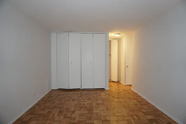 Rented by Area New York | media 9