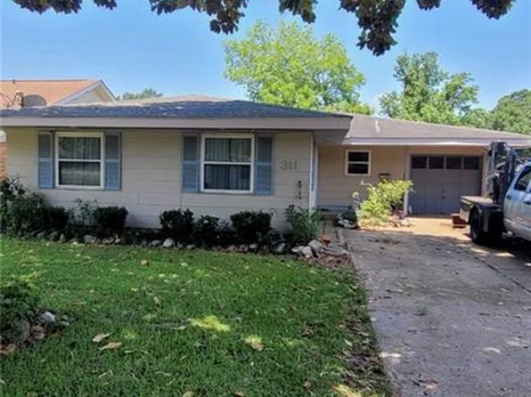 311 River Oaks Dr, New Orleans, LA 70131