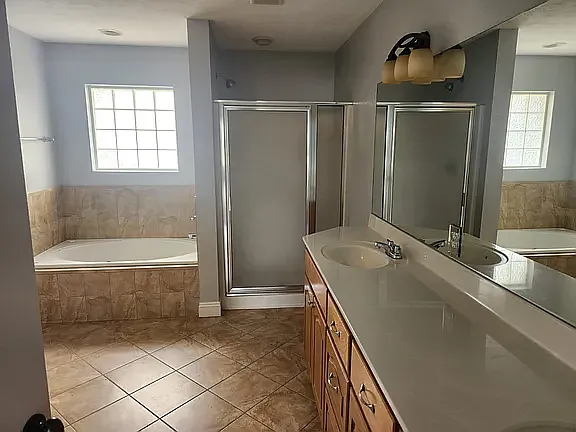 4609 Bylsma Cir — Photo 2