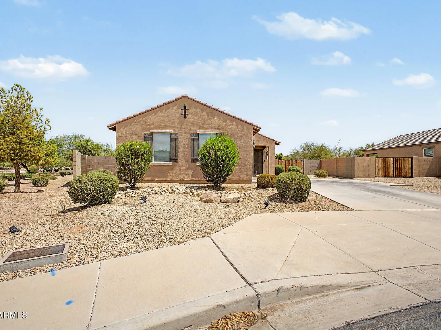 4 bed, 1574 sqft, $2,000 — Photo 3