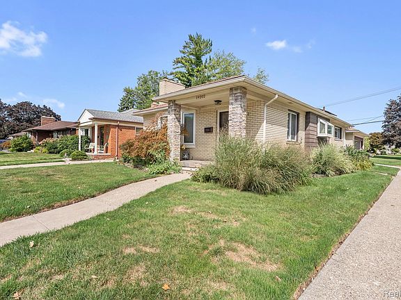 2nd image of 19202 Champaign Rd