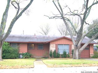 1006 Mount Serolod Dr, San Antonio, TX 78213