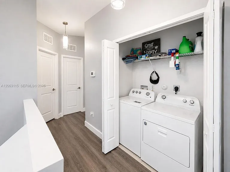 4922 NW 48th Ter #4922 — Photo 11