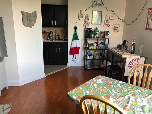 Rented by Anchor Associates | media 17