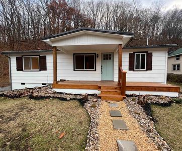 7234 Falling Branch Rd, Fairlawn, VA, 24141