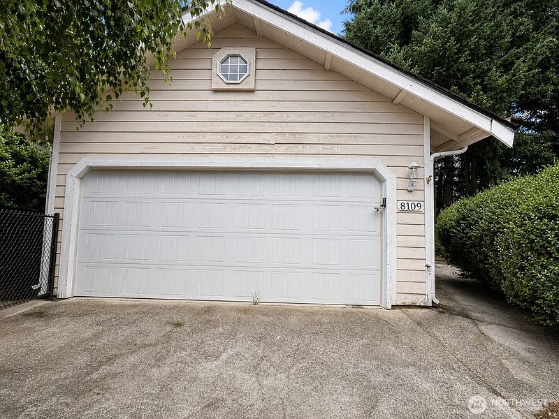 3rd image of 8109 186th Street Ct E