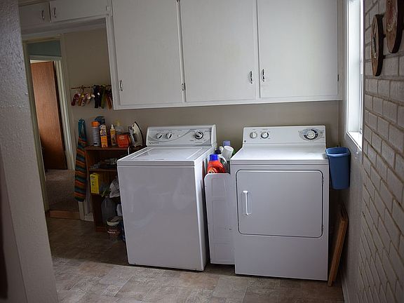 utility/laundry room