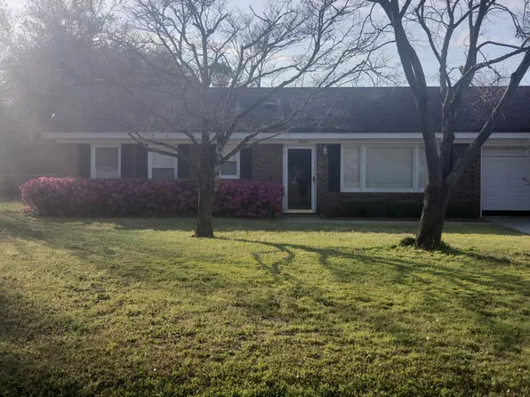 5318 Lawrence Dr, Wilmington, NC 28405