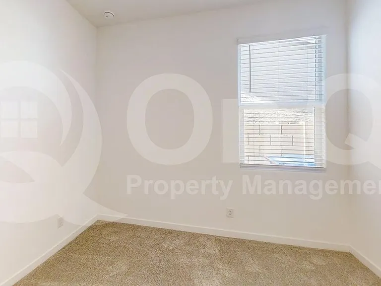 37788 N Yearling Ln — Photo 14