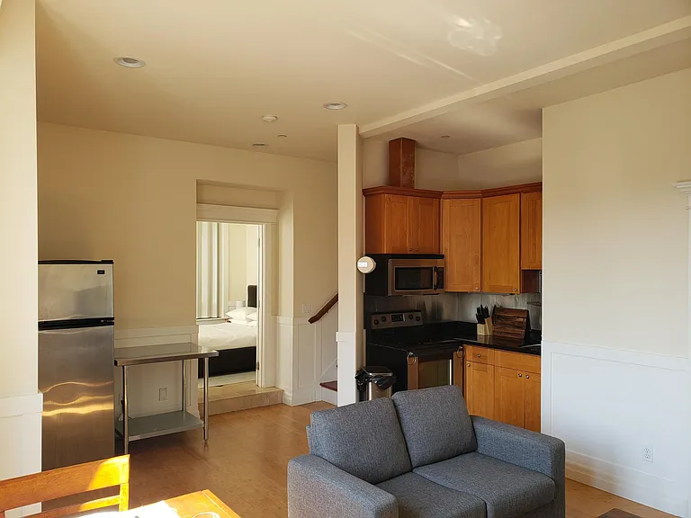 15412 SE 66th Pl — Photo 5