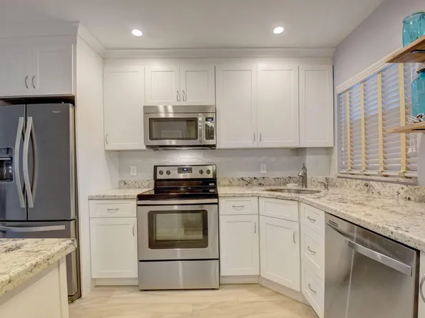 650 Snug Harbor Drive #G307, Boynton Beach, FL 33435