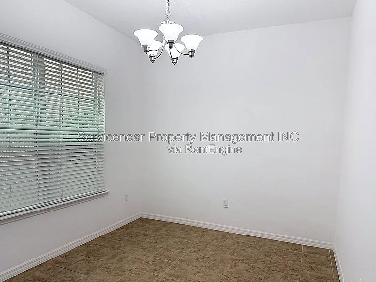 9428 Woodcrane Dr — Photo 10