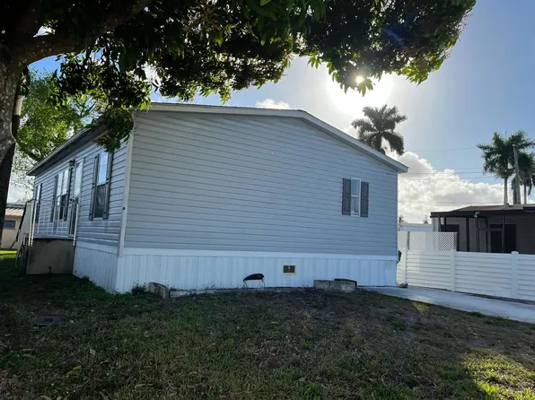 1910 SW 85th Ln, Davie, FL 33324