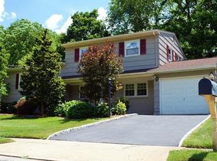 24 Paris Ave, Edison, NJ 08820