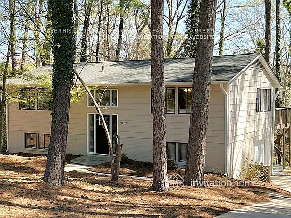 2nd image of 7812 Haymarket Ln