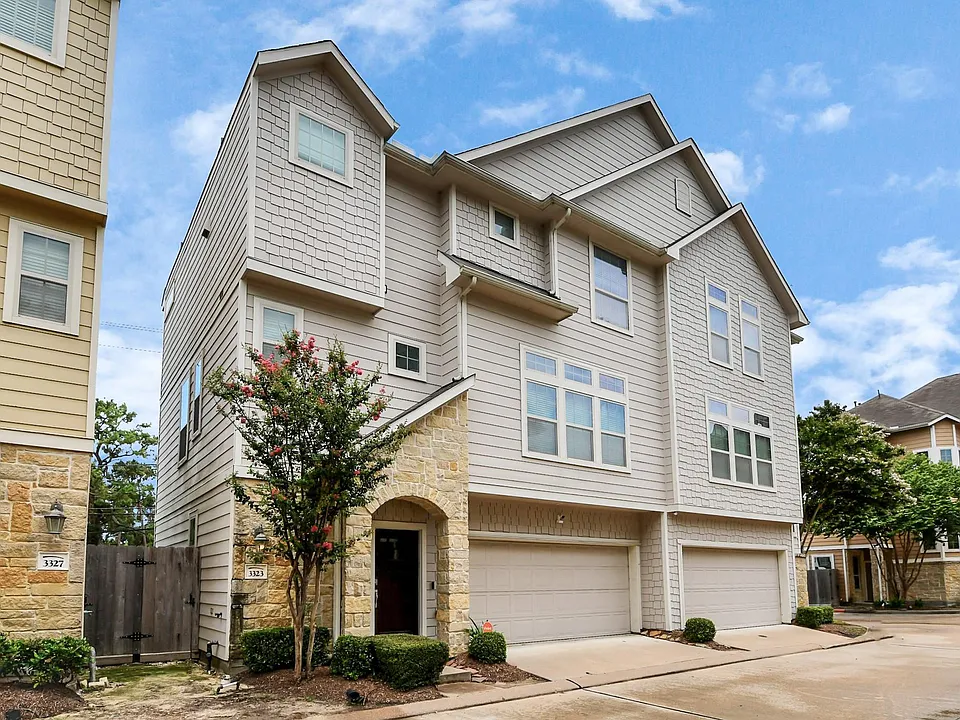 3323 Home Point Dr