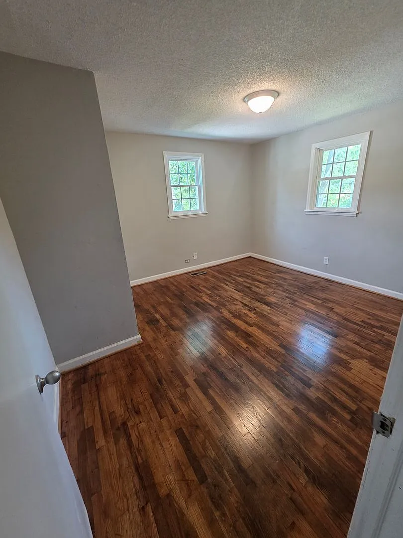 2305 Booker Street — Photo 4