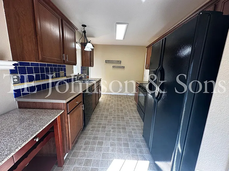 108 Greenway St — Photo 7