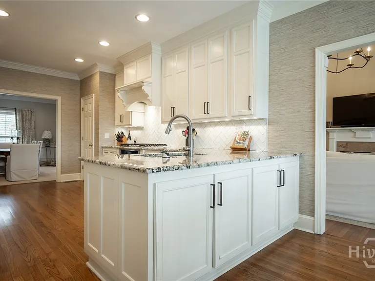 1040 Saint Andrews Dr — Photo 5