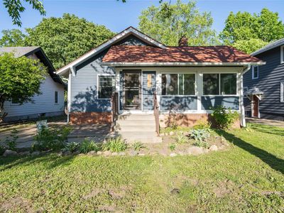 917 38th St, Des Moines, IA, 50312