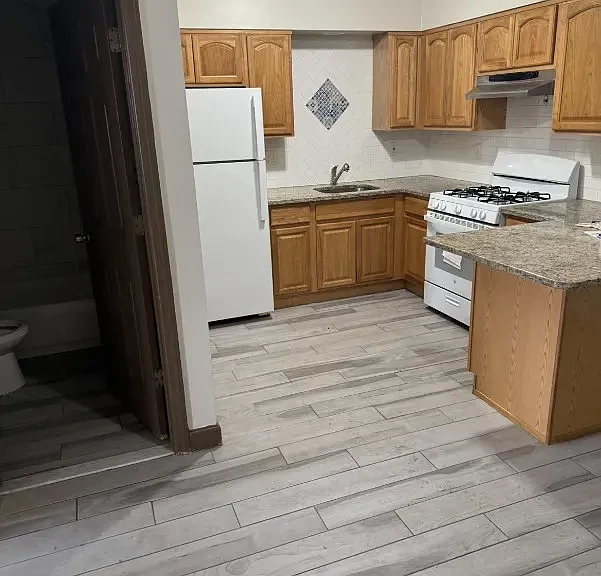 52 Irvine Turner Blvd #3-F — Photo 8