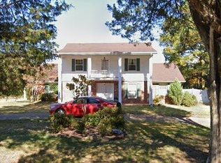 114 Cedarcrest Dr, Florence, AL 35630