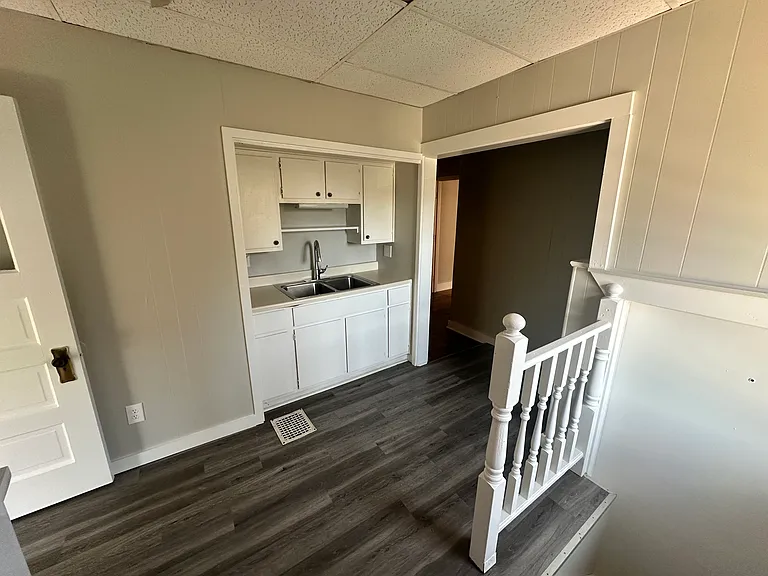 485 Front St #2 — Photo 2