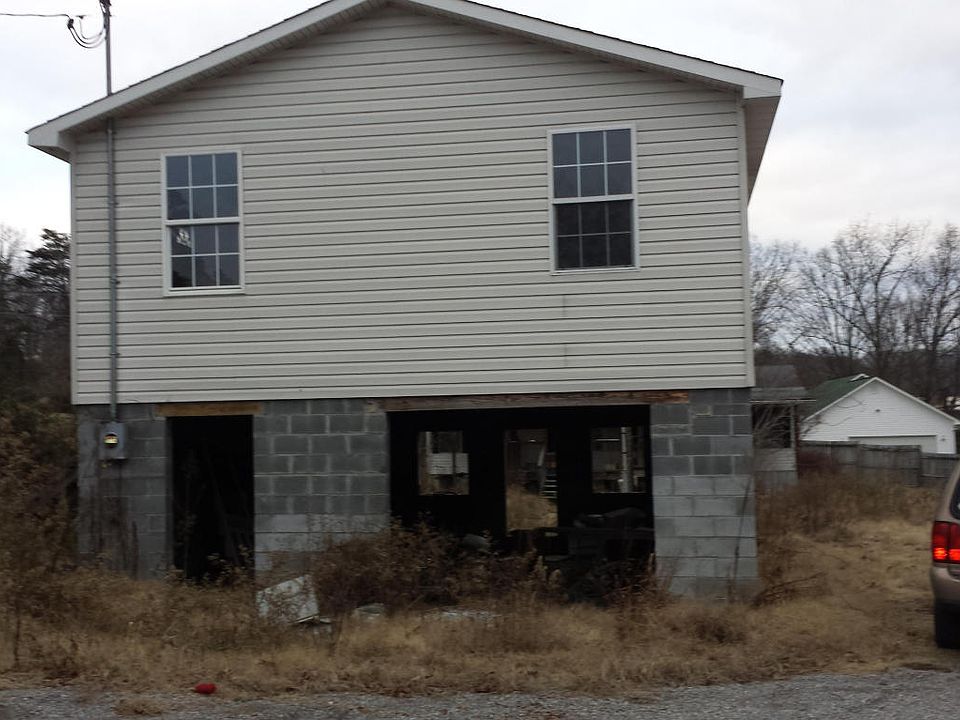 2nd image of 8543&8545 Old Jacksboro Rd