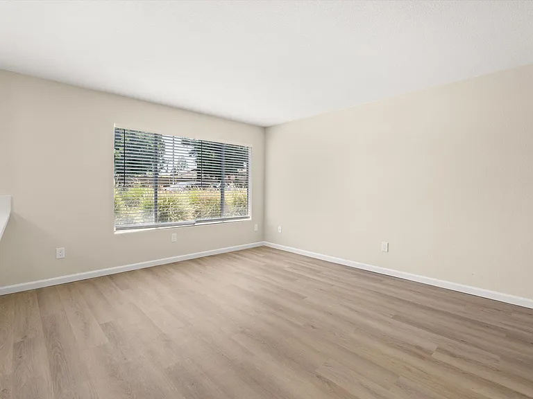University Highland Parc South — Photo 18