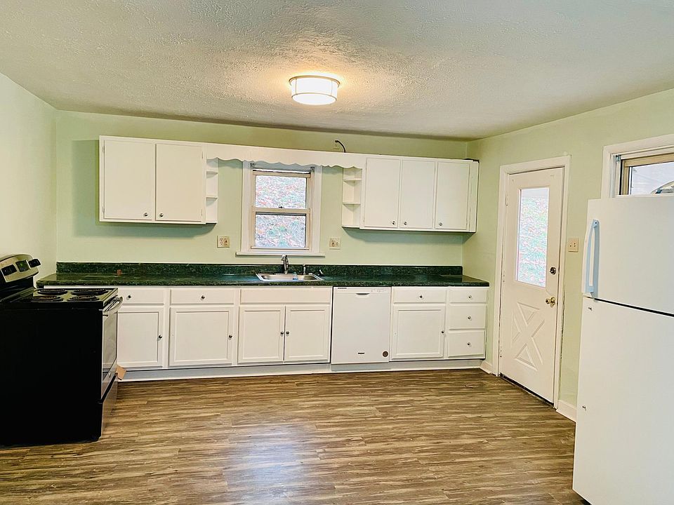 Kitchen, new dishwasher and refrigerator