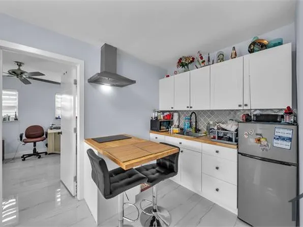 6731 SW 7th St #1, Miami, FL 33144