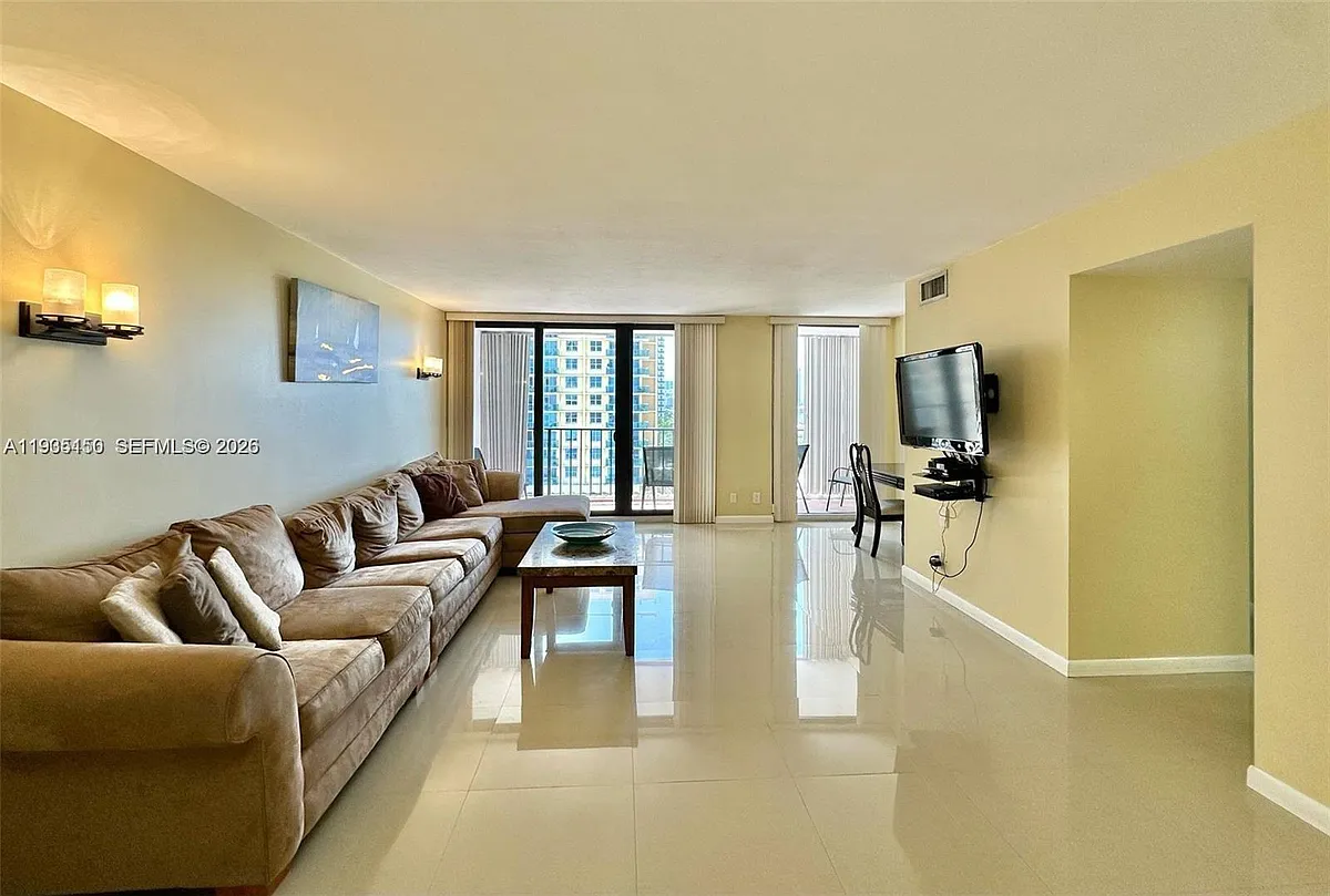 Building Photo - 2401 S Ocean Dr #707