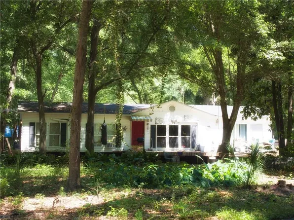 2 Martha Ln, Bluffton, SC 29910
