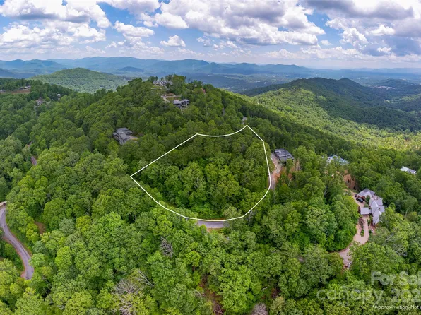 152 Skycliff Dr #8, Asheville, NC 28804