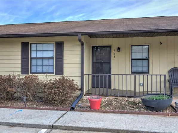 1203 New Horizon St, Powder Springs, GA 30127
