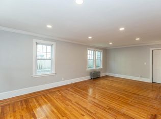 94 Overhill Rd, Providence, RI 02906