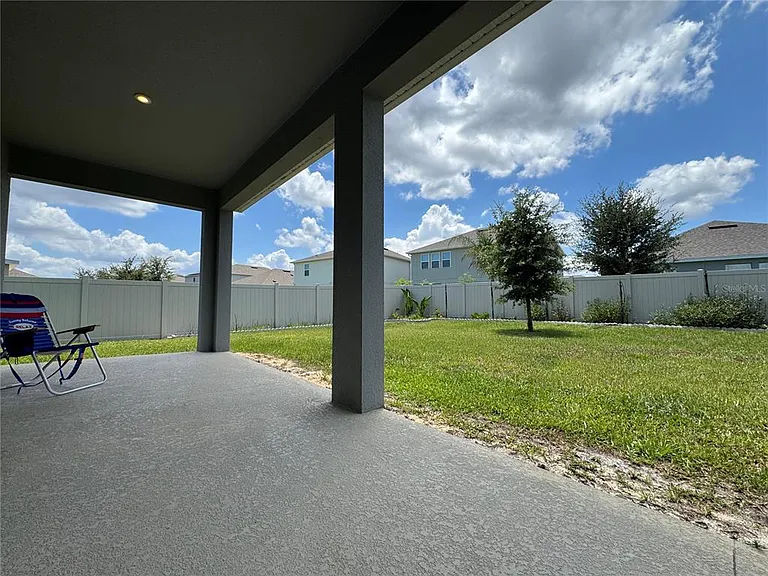 715 Blue Citrus Ln — Photo 48