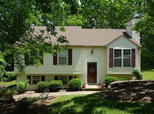 4571 Summerset Dr SW, Roanoke, VA 24018