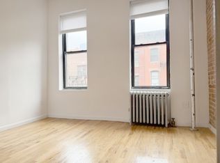 222 W 20th St APT 10, New York, NY 10011