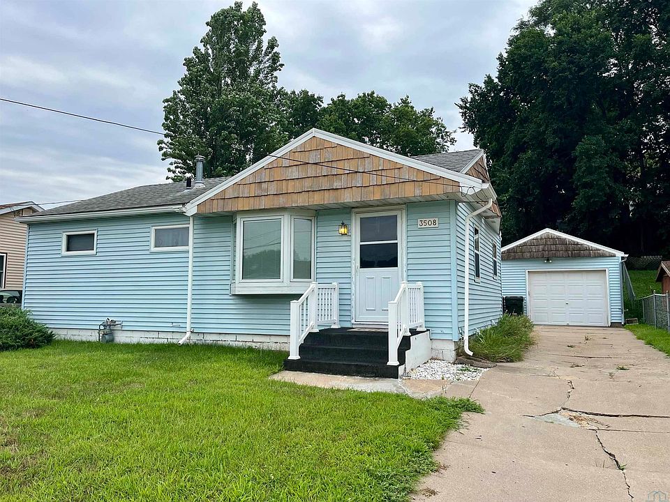 1st image of 3508 Chicago Ave