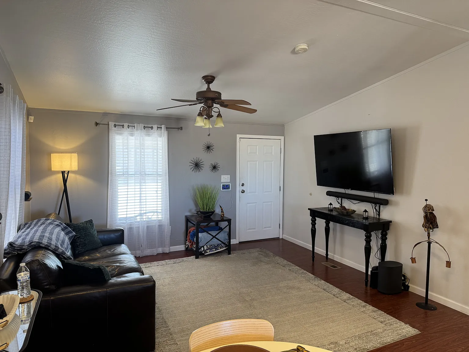 2 bed, 768 sqft, $1,500 — Photo 4