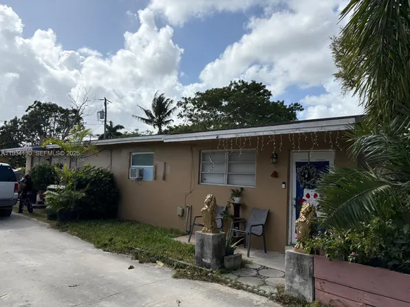 1160 NW 9th St, Homestead, FL 33030