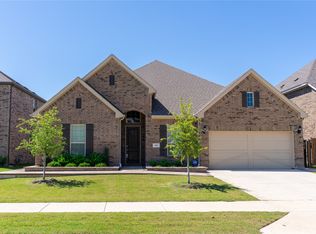 513 Long Meadow Dr, Haslet, TX 76052