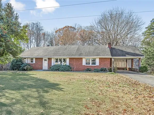 5253 Mountain View Rd, Winston Salem, NC 27104