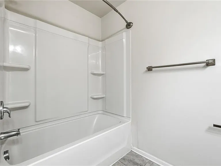 2719 Morgan Spring Trl — Photo 10