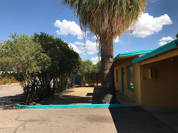 3rd image of 3240 N Geronimo Ave