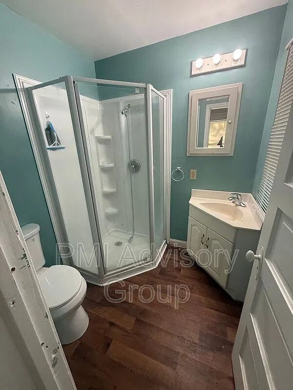 1 bed, 1.0 bath, 856 sqft, $900 — Photo 1