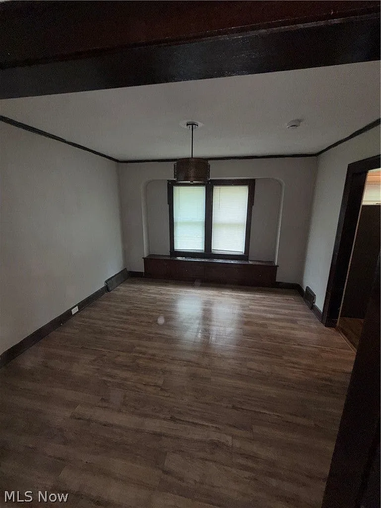 3 bed, $1,600 — Photo 4